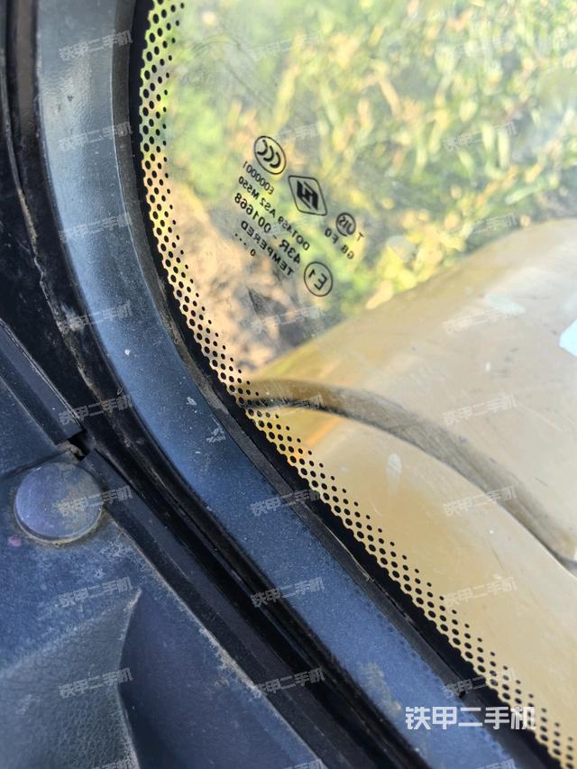 后窗玻璃角標(biāo)（駕駛室部分）