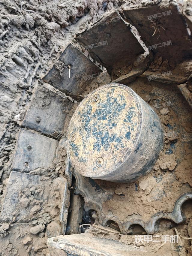 左驅(qū)動(dòng)輪（行走機(jī)構(gòu)）