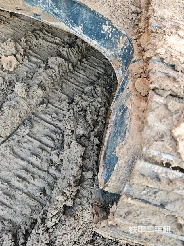 左導(dǎo)向輪（行走機(jī)構(gòu)）