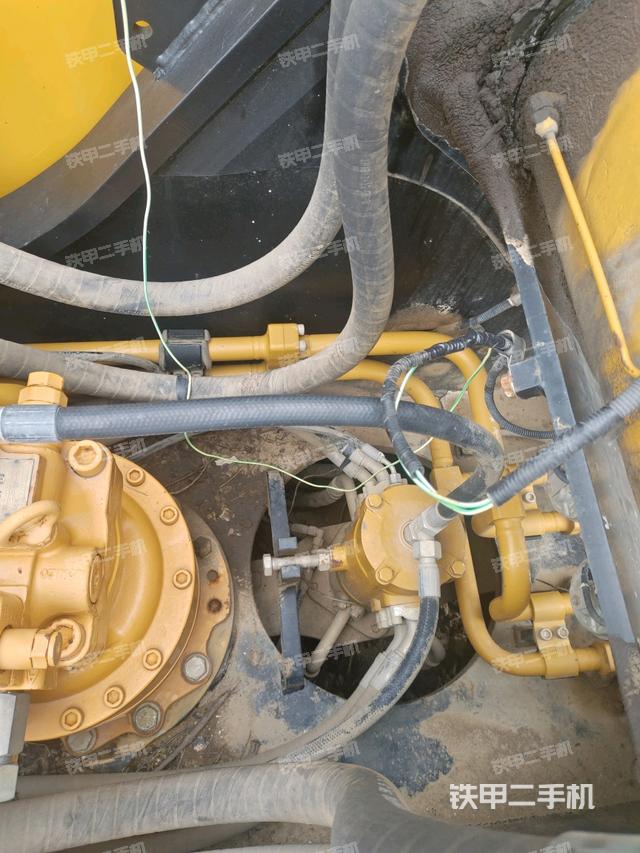 中央回轉(zhuǎn)接頭特寫(上車部件) 中央回轉(zhuǎn)接頭特寫(上車部件)