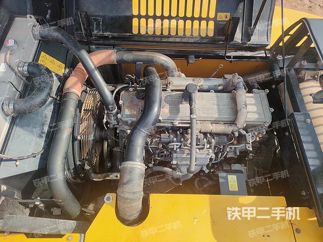 發(fā)動(dòng)機(jī)整體俯視(整機(jī)外觀) 發(fā)動(dòng)機(jī)整體俯視(整機(jī)外觀)