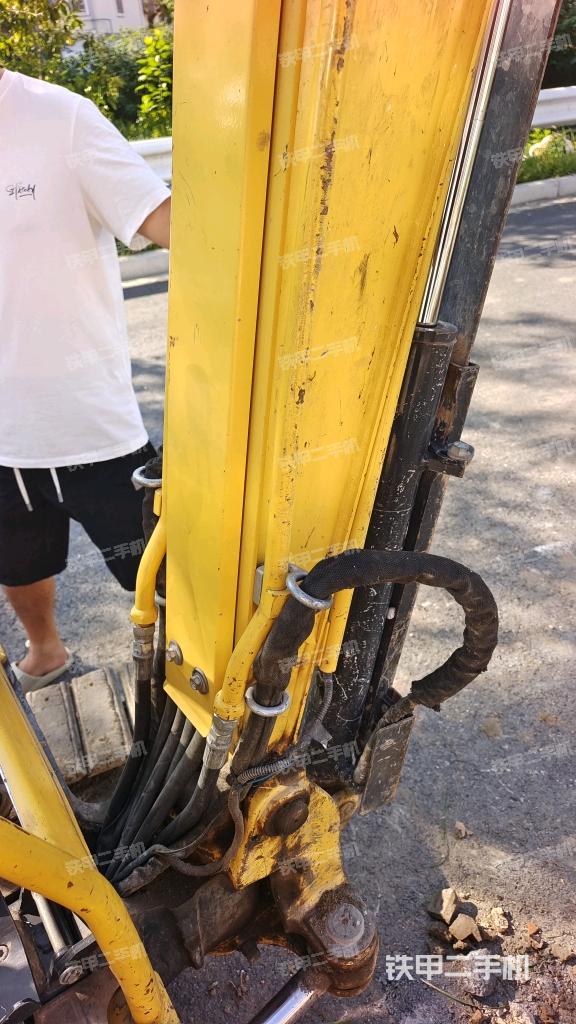 大臂根部 斜(工作和回转装置) 大臂根部 斜(工作和回转装置)
