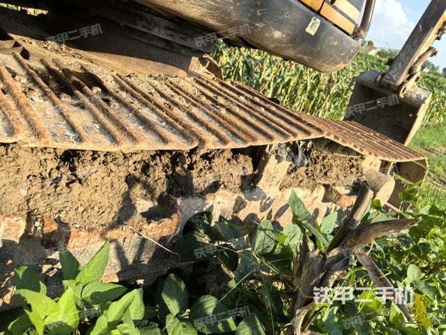 左驅(qū)動輪（行走機(jī)構(gòu)）