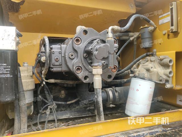 液壓泵室(大件艙室) 液壓泵室(大件艙室)