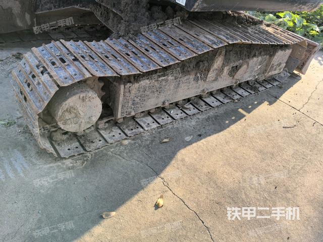 左側(cè)履帶整體?（行走機(jī)構(gòu)）