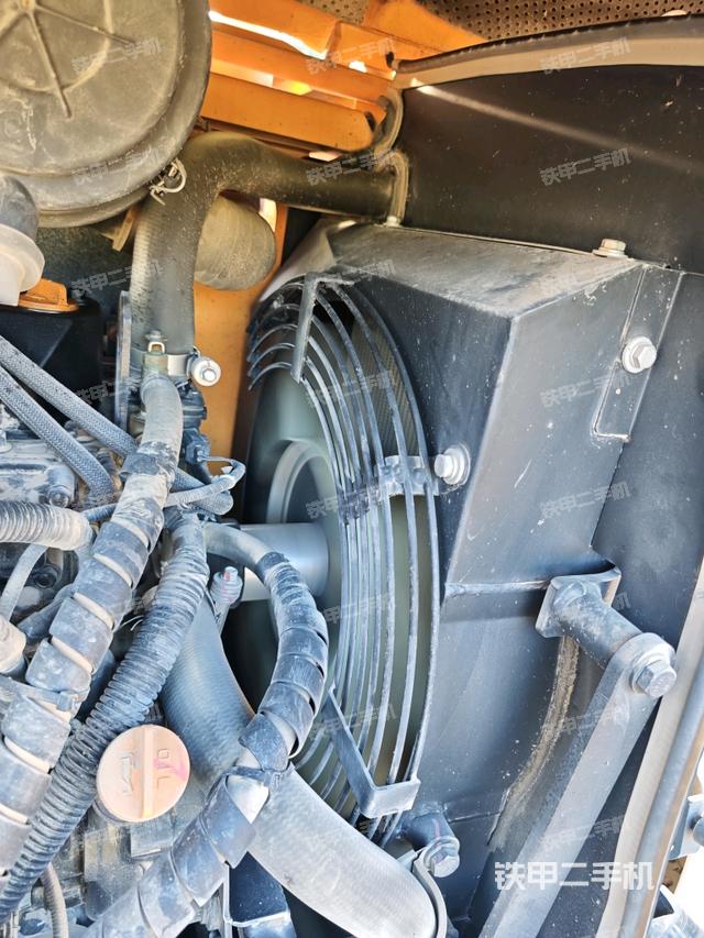 水箱+風(fēng)扇特寫（上車部件）