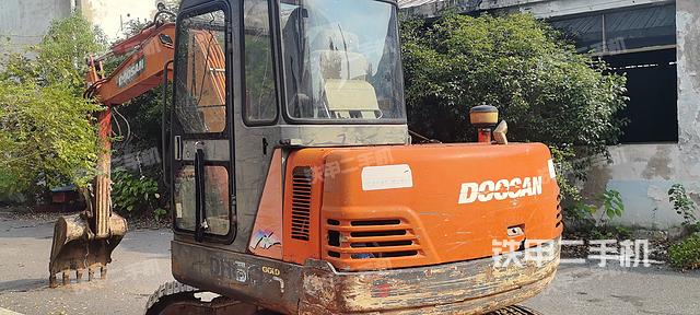 整机右后45°（整机外观）