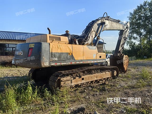 整機(jī)右后45°(整機(jī)外觀) 整機(jī)右后45°(整機(jī)外觀)