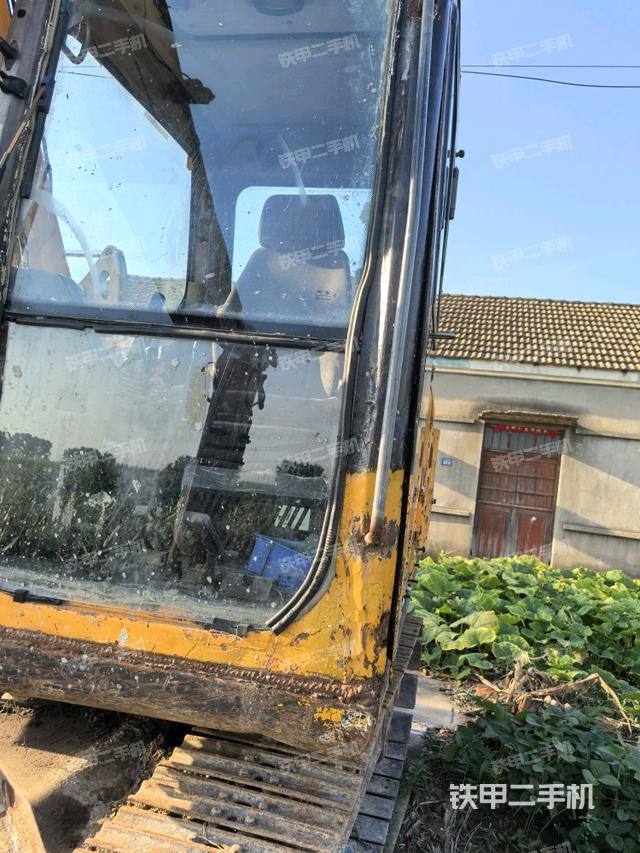 ?駕駛室正側(cè)（駕駛室部分）