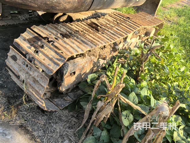 左側(cè)履帶整體?（行走機(jī)構(gòu)）