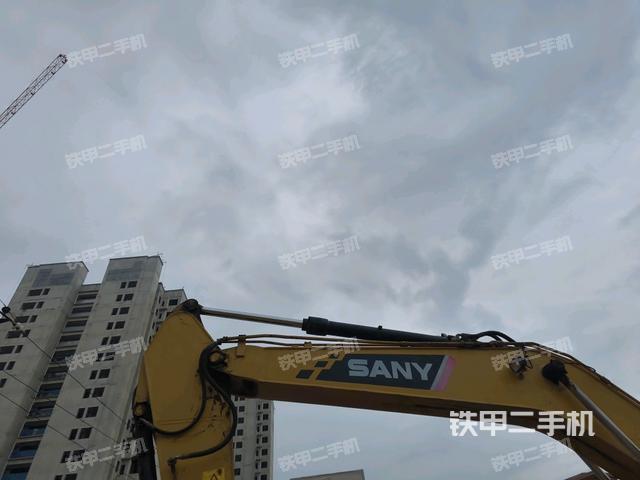 大臂整體?右側(cè)(工作和回轉(zhuǎn)裝置) 大臂整體?右側(cè)(工作和回轉(zhuǎn)裝置)