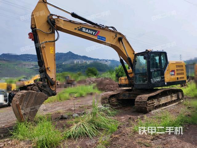 三一重工SY215C-S挖掘機(jī)