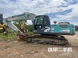 神钢SK200超8挖掘机实拍图片