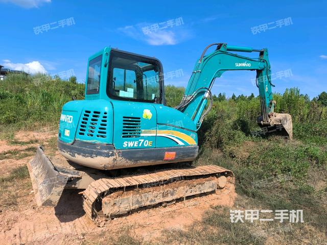 右后45(整機外觀) 右后45(整機外觀)