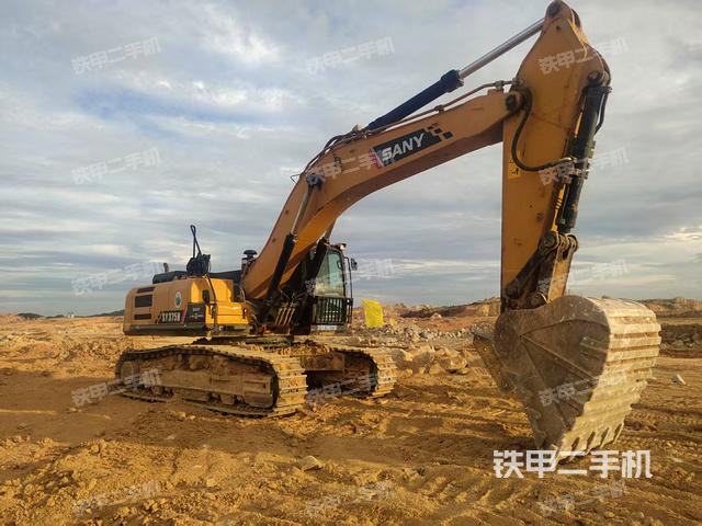 整機(jī)右后45°(整機(jī)外觀) 整機(jī)右后45°(整機(jī)外觀)