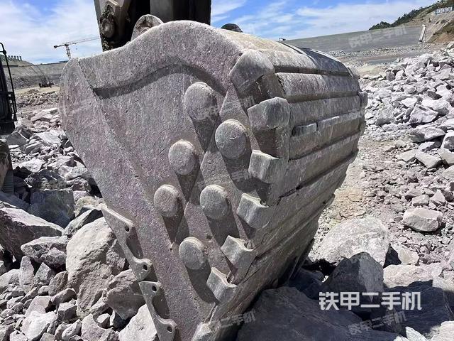 鏟斗45度(工作和回轉(zhuǎn)裝置) 鏟斗45度(工作和回轉(zhuǎn)裝置)
