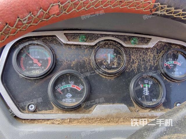 駕駛室操作臺（整機(jī)外觀及大件）