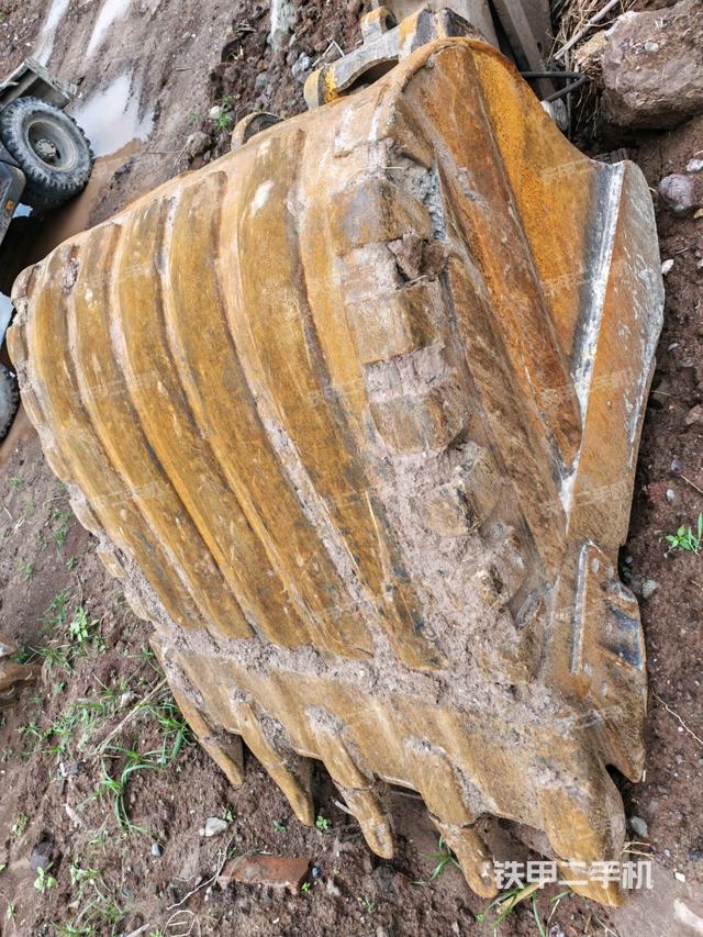 小臂整體右前（工作和回轉(zhuǎn)裝置）