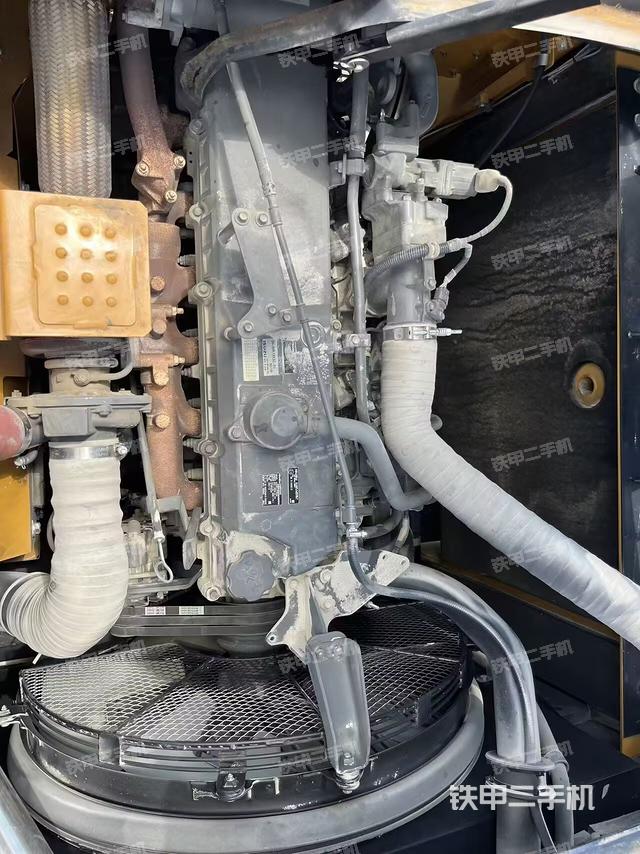 發(fā)動(dòng)機(jī)室(上車部件) 發(fā)動(dòng)機(jī)室(上車部件)