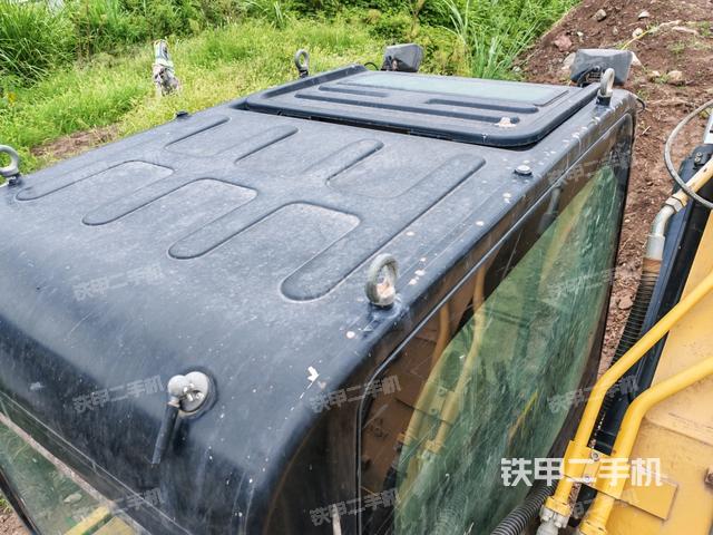 駕駛室頂部俯視（上車部件）