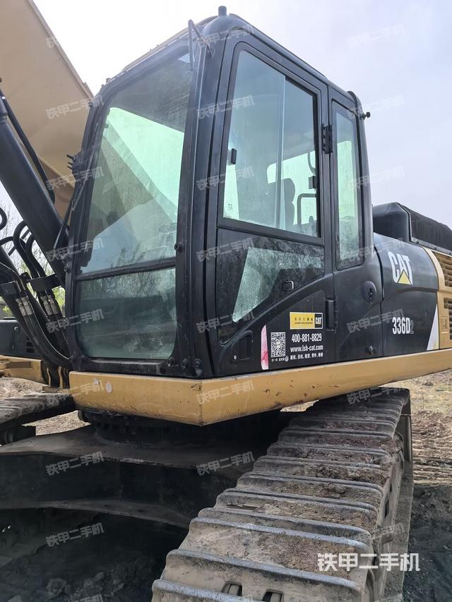 駕駛室整體（整機外觀）