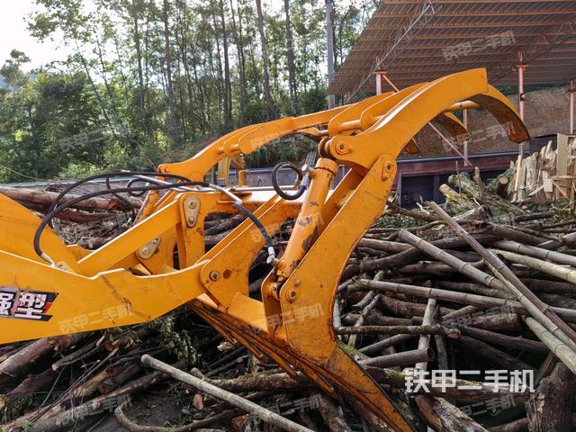 工作裝置整體（整機(jī)外觀及大件）