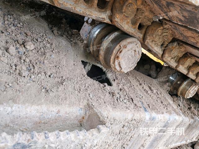 左側(cè)行走馬達蓋板（行走機構(gòu)）