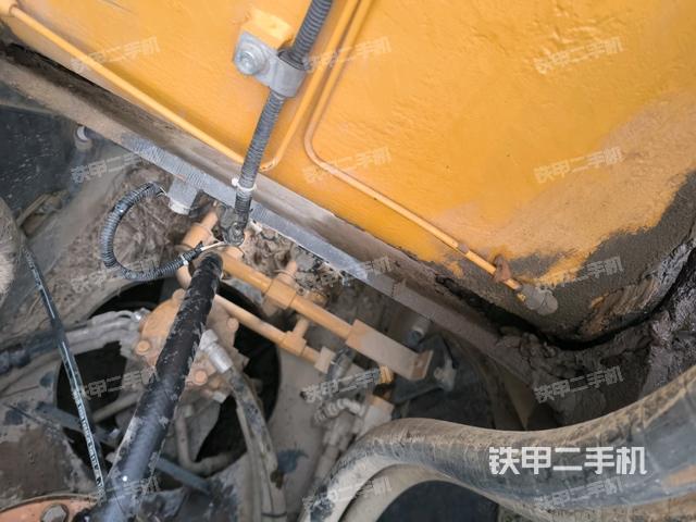中央回轉(zhuǎn)接頭特寫(上車部件) 中央回轉(zhuǎn)接頭特寫(上車部件)