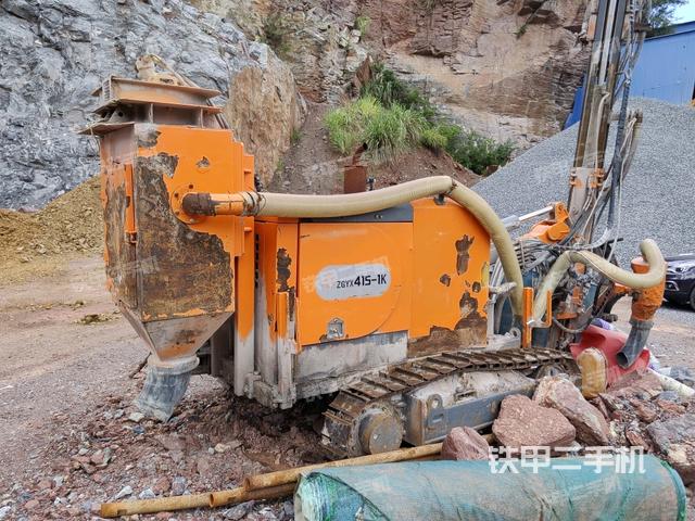 整機(jī)右后45°（設(shè)備外觀及核心部件）