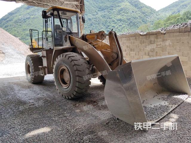 整機(jī)右后45°(整機(jī)外觀及大件) 整機(jī)右后45°(整機(jī)外觀及大件)