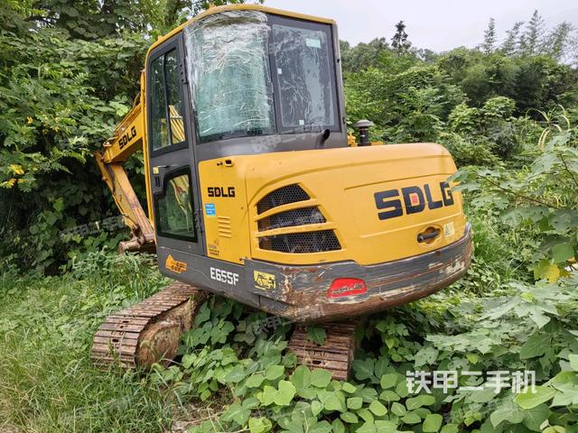 山东临工E655F挖掘机