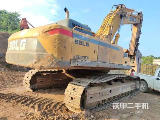右后45(整機(jī)外觀) 右后45(整機(jī)外觀)