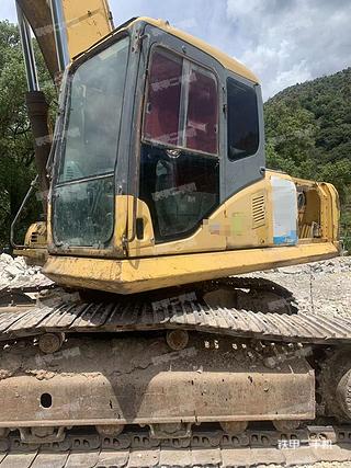 小松PC270-7挖掘机实拍图片