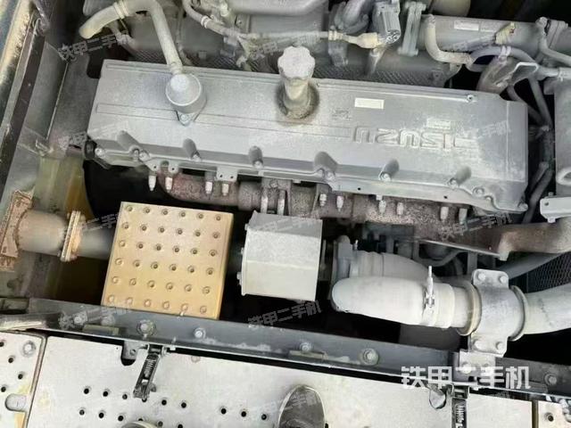 發(fā)動(dòng)機(jī)整體俯視(整機(jī)外觀) 發(fā)動(dòng)機(jī)整體俯視(整機(jī)外觀)