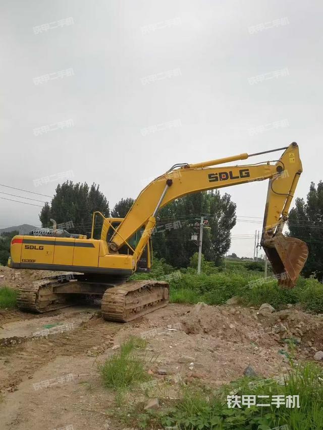 整機右后45°（整機外觀）