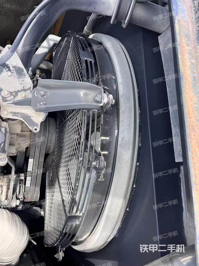 水箱+風(fēng)扇特寫(上車部件) 水箱+風(fēng)扇特寫(上車部件)