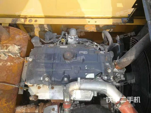 發(fā)動機(jī)整體俯視（整機(jī)外觀）