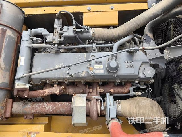 发动机整体俯视（整机外观）