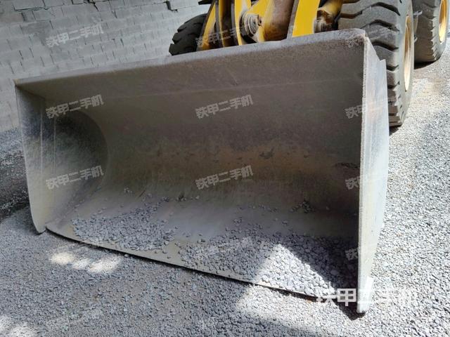 工作裝置整體(整機(jī)外觀及大件) 工作裝置整體(整機(jī)外觀及大件)