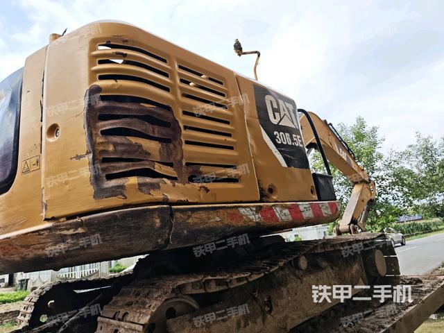 整機(jī)右后45°(整機(jī)外觀) 整機(jī)右后45°(整機(jī)外觀)