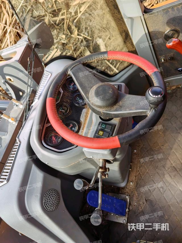 駕駛室工作臺（整機(jī)外觀及大件）