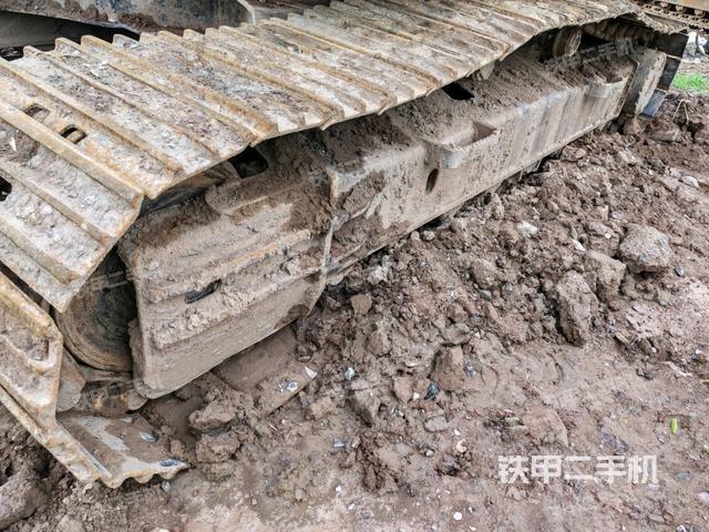 左側(cè)履帶整體?（行走機構(gòu)）