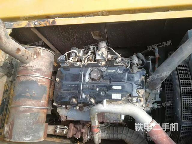 發(fā)動(dòng)機(jī)整體俯視(整機(jī)外觀) 發(fā)動(dòng)機(jī)整體俯視(整機(jī)外觀)