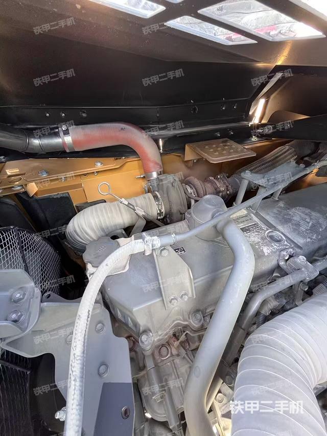 發(fā)動機室(上車部件) 發(fā)動機室(上車部件)
