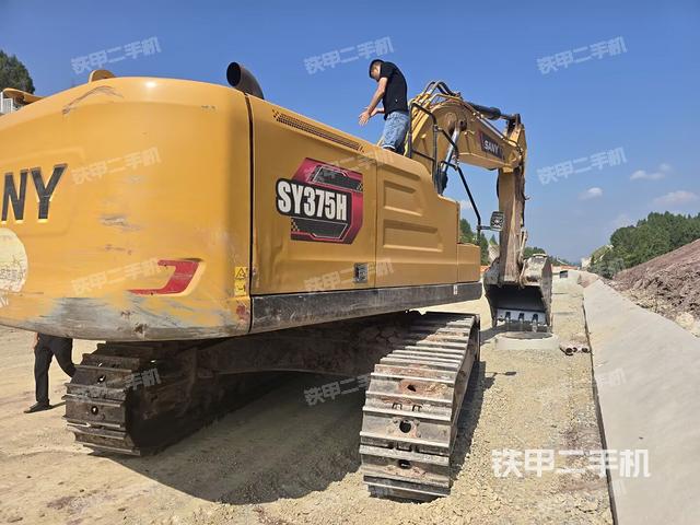 整机右后45°(整机外观) 整机右后45°(整机外观)
