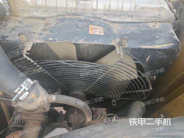 水箱+風(fēng)扇特寫(上車部件) 水箱+風(fēng)扇特寫(上車部件)