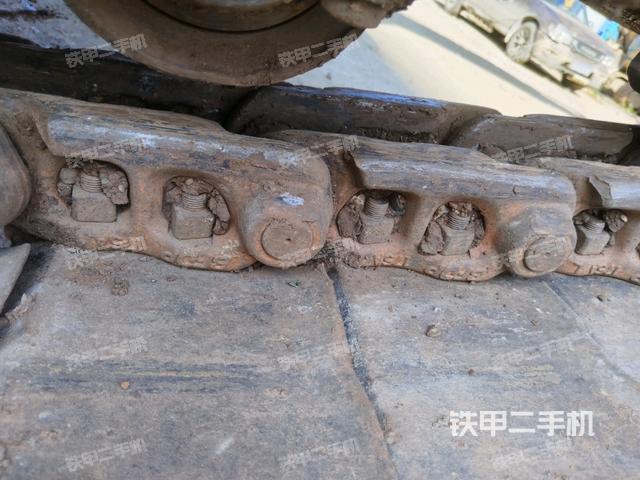 左側(cè)行走馬達(dá)蓋板(行走機(jī)構(gòu)) 左側(cè)行走馬達(dá)蓋板(行走機(jī)構(gòu))