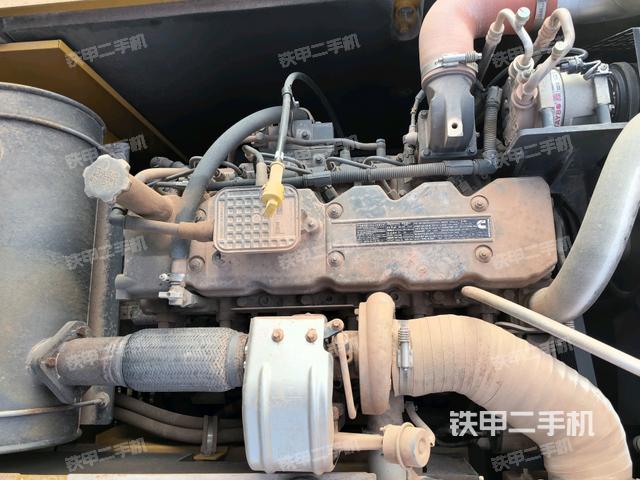 氣門室蓋螺絲特寫(上車部件) 氣門室蓋螺絲特寫(上車部件)