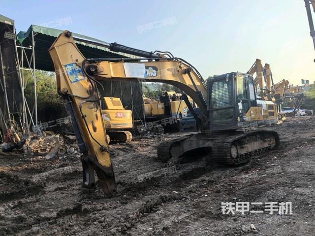 徐工XE215DA挖掘機(jī)