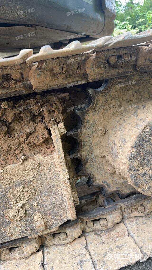 单侧履带整体（整机外观）